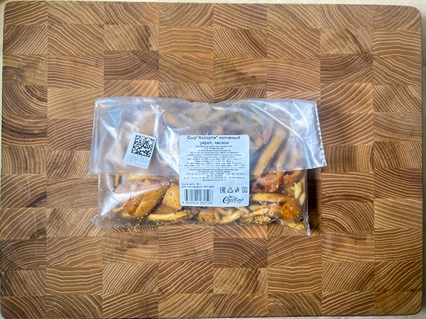 Сыр 150 гр ГОРНЫЙ СЫРОВАР (Ассорти копчёный с укропом и чесноком) в Некрасовке